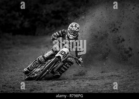 Motorradfahrer konkurrieren auf Gras track Motorrad Racing bei Gawsworth, Cheshire Stockfoto