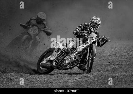 Motorradfahrer konkurrieren auf Gras track Motorrad Racing bei Gawsworth, Cheshire Stockfoto