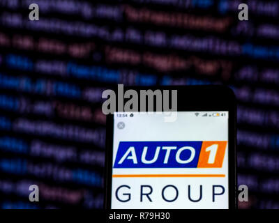 AUTO 1 der Gruppe Europas führender Auto Handelsplattform. Logo auf dem Smartphone angezeigt. Stockfoto