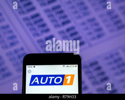 AUTO 1 der Gruppe Europas führender Auto Handelsplattform. Logo auf dem Smartphone angezeigt. Stockfoto