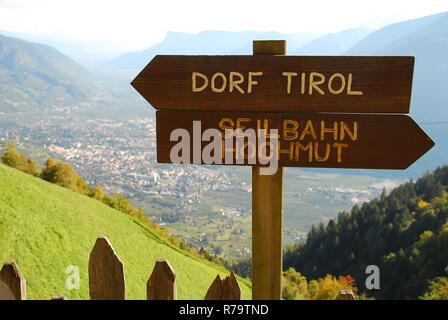 Wandern auf Meran Hochalpine Tour (Deutsch: Meraner Höhenweg, Ital.: Alta Via di Meran). Stockfoto