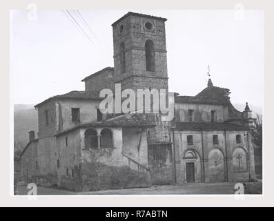 Abruzzen L'Aquila San Demetrio ne'Vestini DAL PREVAT 2, das ist mein Italien, die italienische Land der visuellen Geschichte, mittelalterliche Architektur Nach der mittelalterlichen Architektur des 17. Jahrhunderts um Älteren, mittelalterlichen Strukturen architektonische Dekoration Gemälde auf Leinwand polychrome hölzerne Skulptur gebaut. Stockfoto