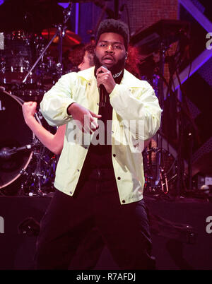 NEW YORK, NY - 07 Dezember: Khalid führt Z 100 Jingle Ball 2018 im Madison Square Garden am 7. Dezember 2018 in New York, New York. Foto: imageSPACE/MediaPunch Stockfoto