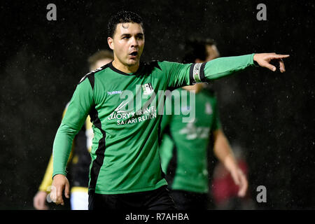 Arnheim, 08-12-2018, Papendal, Saison 2018 / 2019, Niederländische Tweede Divisie, Scheveningen Spieler Samir El Moussaoui während des Spiels Jong Vitesse - Scheveningen 2-1 Stockfoto