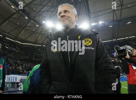 Gelsenkirchen, Deutschland. 08 Dez, 2018. firo: 08.12.2018 Fußball, 1.Bundesliga, Saison 2018/2019 FC Schalke 04 - BVB Borussia Dortmund Lucien Favre Porträt | Quelle: dpa/Alamy leben Nachrichten Stockfoto