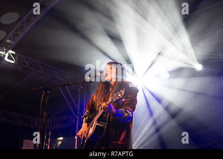 Aberdeen, Großbritannien. 8. Dez 2018. Schlafen in den Park. KT Tunstall führt ihren ersten Gig in der Nacht bevor, Dundee, Glasgow und Edinburgh. Credit Paul Glendell Credit: Paul Glendell/Alamy leben Nachrichten Stockfoto