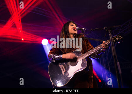 Aberdeen, Großbritannien. 8. Dez 2018. Schlafen in den Park. KT Tunstall führt ihren ersten Gig in der Nacht bevor, Dundee, Glasgow und Edinburgh. Credit Paul Glendell Credit: Paul Glendell/Alamy leben Nachrichten Stockfoto