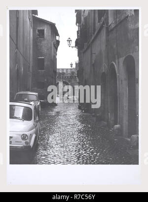 Lazio Roma Rom Santa Maria della Scala, das ist mein Italien, die italienische Land der Geschichte, mittelalterliche Architektur, Skulptur, Architektur, Bildhauerei, Malerei, Kunstgewerbe Möbel, Kunstgegenstände, Handschriften. Apotheke der Kunst der Kräuter - Heilung aus dem 16. Jahrhundert besteht heute noch viele Veröffentlichungen mit Holz-cut Abbildungen auf heilende Pflanzen und anderen Artefakten. Stockfoto