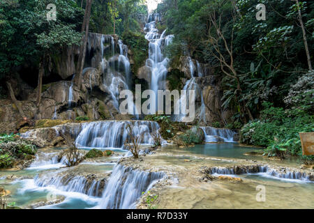 Kuang Si Wasserfall in der Nähe von Luang Prabang Stockfoto