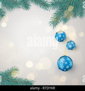 Tanne Zweige und blaue Weihnachtskugeln mit Schneeflocken Ornament mit Platz für Begrüßungstext. Weihnachten Dekoration Elemente. Xmas Flitter. Vektor illustra Stock Vektor