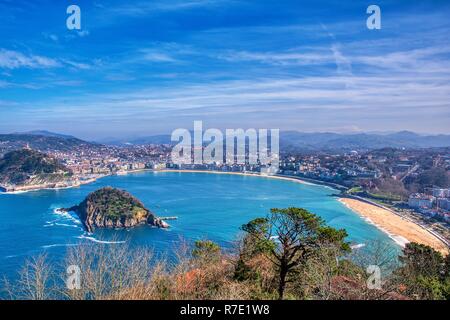 Die Bucht La Concha von Mount Igeldo gesehen. Donostia-San Sebastian. Baskenland. Gipuzkoa. Spanien. Europa. Stockfoto
