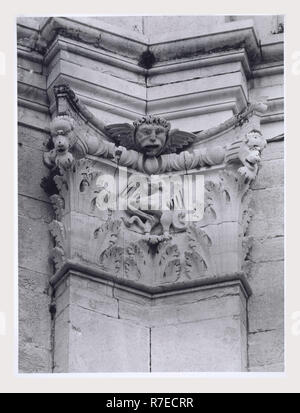 Marken Macerata Visso Santuario di Macereto, dies ist mein Italien, die italienische Land der visuellen Geschichte, Exterieur Fotos von Tempel und andere Gebäude in das Heiligtum komplex. Tempel ist im Stil von Bramante, sondern wurde von Giovanni Battista da Lugano konzipiert. Es gibt viele Fotos von den äußeren architektonischen Details. Innenraum Fotos zeigen die Gewölbe und Kuppel sowie die 'Tempietto" oder baldacchino im klassischen Stil, Unter der Kuppel steht. Stockfoto