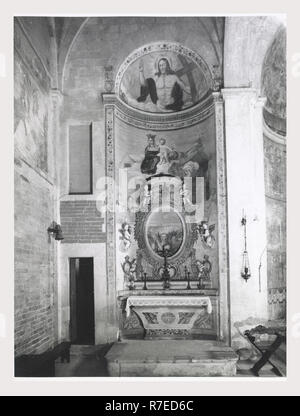 Abruzzen Pescara Castel Castagna S.Maria di Ronzano, dies ist mein Italien, die italienische Land der visuellen Geschichte, mittelalterliche Architektur, architektonische Skulptur des 12. Jahrhunderts Fresken aus dem 12. Jahrhundert Taufbecken Objekte in Treasury? Vortragekreuz, reliquiar Schreine, silber Platte, hölzerne Statue der Jungfrau mit dem Kind nach der mittelalterlichen Skulptur des 13. Jahrhunderts, neu lackiert 17.Jh. Skulptur Fragmente Osterkerze, Fresken des Alten und Neuen Testaments Szenen einschließlich der Patriarchen und Christus in einer Mandorla. Stockfoto