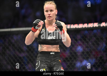 Toronto, Ontario, Kanada. 9 Dez, 2018. Frauen Fliegengewicht - VALENTINA SHEVCHENKO gegen JOANNA JEDRZEJCZYK bei UFC 231 bei der Scotiabank Mitte in Toronto, 08. Dezember 2018 Quelle: Igor Vidyashev/ZUMA Draht/Alamy leben Nachrichten Stockfoto