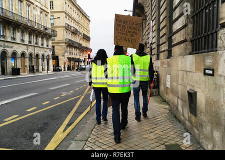 Bordeaux, Frankreich 8. Dez 2018. : Gelbe weste Proteste gegen die Erhöhung der Steuern auf Benzin und Diesel eingeführt, Regierung von Frankreich Credit: sportpoint/Alamy leben Nachrichten Stockfoto