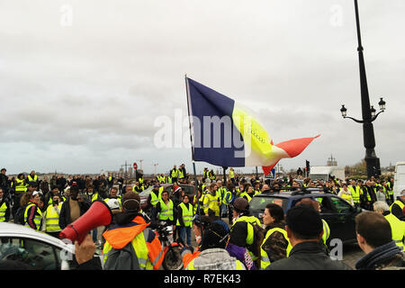 Bordeaux, Frankreich 8. Dez 2018. : Gelbe weste Proteste gegen die Erhöhung der Steuern auf Benzin und Diesel eingeführt, Regierung von Frankreich Credit: sportpoint/Alamy leben Nachrichten Stockfoto