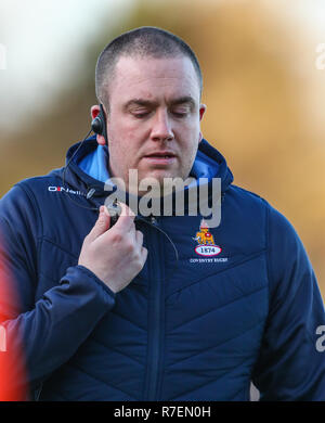 Coventry, Großbritannien. 8. Dezember 2018. Coventrys Direktor von Rugby Rowland Winter während der Meisterschaft Cup Match zwischen Coventry rfc und Doncaster Ritter rfc am Butts Park Arena, Coventry gespielt. Credit: Phil Hutchinson/Alamy leben Nachrichten Stockfoto