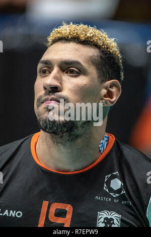 Modena, Italien. 8. Dez 2018. Fernando Hernandez von Siena in der Italienischen Männer Volleyball Liga Serie A1 (SuperLega UnipolSai) Match zwischen Modena Volley und Emma Villen Siena am PalaPanini in Modena, Italien, 8. Dezember 2018. Credit: Enrico Calderoni/LBA SPORT/Alamy leben Nachrichten Stockfoto