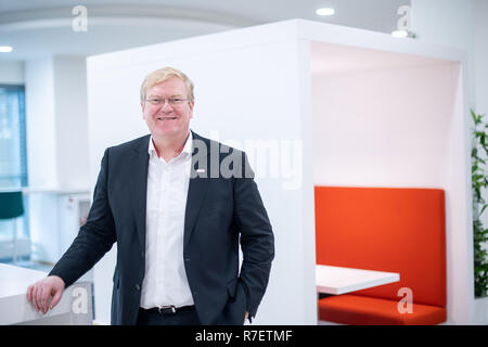 Gerlingen, Deutschland. 07 Dez, 2018. Stefan Hartung, ehemaliger Bosch-geschäftsführer für die Energie- und Gebäudetechnik. Vom 1. Januar 2019, Hartung wird der neue Geschäftsführer für die Mobility Solutions Division. Credit: Sebastian Gollnow/dpa/Alamy leben Nachrichten Stockfoto