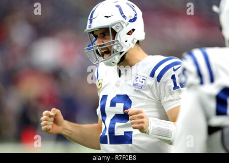 Houston, Texas, USA. 9 Dez, 2018. Indianapolis Colts quarterback Andreas Luck (12) vor der NFL regular season Spiel zwischen den Houston Texans und die Indianapolis Colts an NRG Stadion in Houston, TX am 9. Dezember 2018. Credit: Erik Williams/ZUMA Draht/Alamy leben Nachrichten Stockfoto