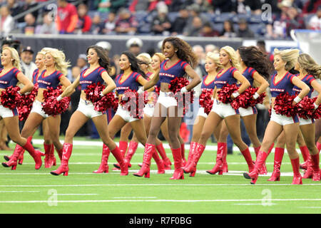 Houston, Texas, USA. 9 Dez, 2018. Die Houston Texans Cheerleadern durchführen, bevor das NFL regular season Spiel zwischen den Houston Texans und die Indianapolis Colts an NRG Stadion in Houston, TX am 9. Dezember 2018. Credit: Erik Williams/ZUMA Draht/Alamy leben Nachrichten Stockfoto