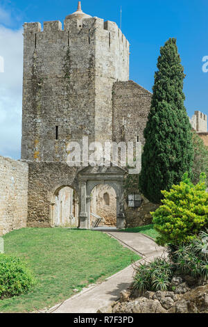 Turm der Burg Castelo de Palmela, Distrikt Setúbal, Portugal Stockfoto