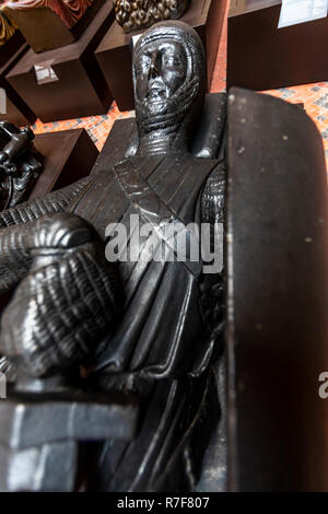 Die Besetzung Gerichte Galerien des Victoria und Albert Museum. Cast Repliken der wichtigsten Skulptur für Bildung, Knightsbridge, London. Großbritannien Stockfoto