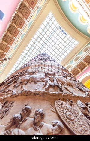 Die Besetzung Gerichte Galerien des Victoria und Albert Museum. Cast Repliken der wichtigsten Skulptur für Bildung, Knightsbridge, London. Großbritannien Stockfoto