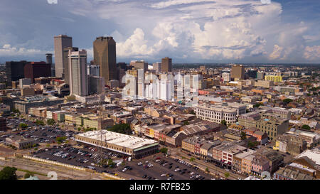 Es ist eine saubere frische Luftbild der Innenstadt von Urban City Center Core von New Orleans, Louisiana Stockfoto