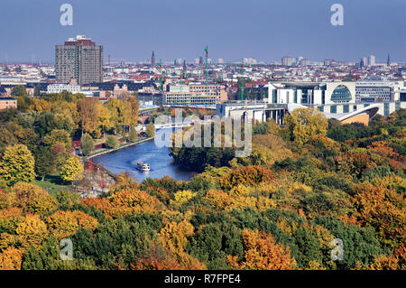 Blick von der Siegessäule über den Tiergarten, die Spree, Bundeskanzleramt, Berlin, Deutschland Stockfoto