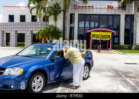 Florida Fort Ft. Lauderdale, Maroone Dodge, Chrysler Konkurs, Wirtschaftskrise, Händler, Händler, neue Autos, Autos, Einzelhandelsprodukte, Vitrine Verkauf Stockfoto