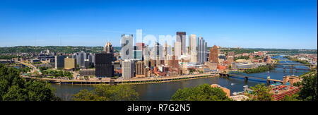 Panoramablick von der Innenstadt von Pittsburgh, Pennsylvania Stockfoto