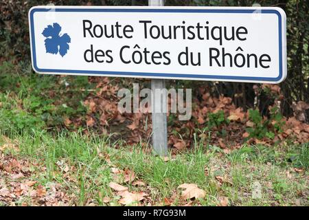 Touristische Straße der Côtes du Rhône Beschilderung in Frankreich Stockfoto