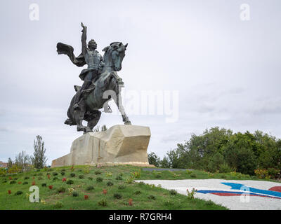 TIRASPOL, MOLDAU - 23. SEPTEMBER 2018: Alexander Suworow Denkmal von Vladimir und Valentin Artamonov Stockfoto