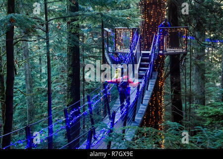 Treetops Adventure und Canyon Lichter, Capilano Suspension Bridge Park, North Vancouver, British Columbia, Kanada Stockfoto