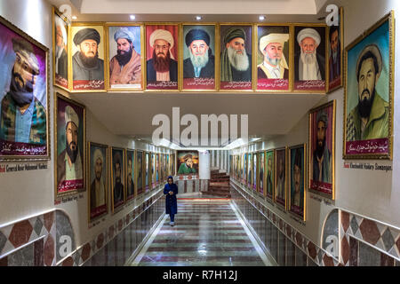 Gemälde von afghanischen Helden, Baujahr 2010 Jihad Museum, Herat, Provinz Herat, Afghanistan Stockfoto