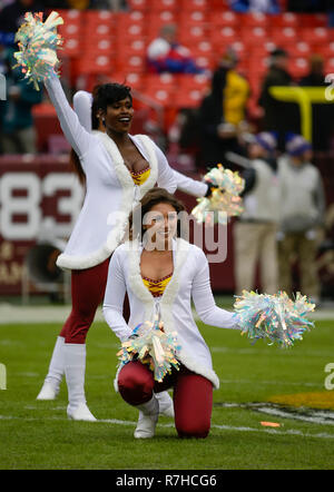 Landover, MD, USA. 9 Dez, 2018. Washington Redskins Cheerleader durchführen, bevor ein NFL Football Spiel zwischen den Washington Redskins und die New York Giants bei FedEx Feld in Landover, Md. Justin Cooper/CSM/Alamy leben Nachrichten Stockfoto