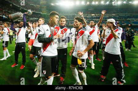 Madrid, Spanien. 10 Dez, 2018. Spieler von River Plate feiert, nachdem Sie das Finale der Copa CONMEBOL Libertadores 2018 Estadio Santiago Bernabeu in Madrid gewann. River Plate gewann den Titel der Copa Libertadores 2018 durch das Schlagen von Boca Juniors. Credit: Manu Reino/SOPA Images/ZUMA Draht/Alamy leben Nachrichten Stockfoto