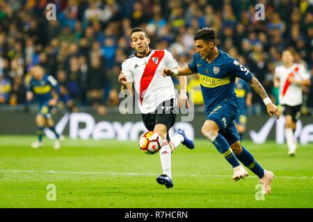 Cristian David Pavon (Boca Juniors) in Aktion während der zweiten Etappe Übereinstimmung zwischen River Plate und Boca Juniors im Finale der Copa CONMEBOL Libertadores 2018 Estadio Santiago Bernabeu in Madrid. River Plate gewann den Titel der Copa Libertadores 2018 durch das Schlagen von Boca Juniors. (Endstand River Plate 3-1 Boca Juniors) Stockfoto