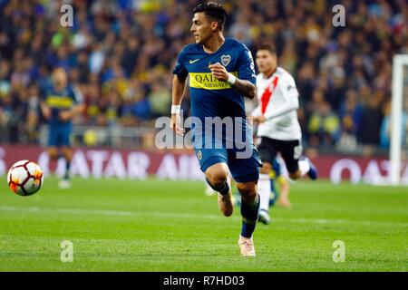 Madrid, Spanien. 9 Dez, 2018. Cristian David Pavon (Boca Juniors) in Aktion während der zweiten Etappe Übereinstimmung zwischen River Plate und Boca Juniors im Finale der Copa CONMEBOL Libertadores 2018 Estadio Santiago Bernabeu in Madrid. River Plate gewann den Titel der Copa Libertadores 2018 durch das Schlagen von Boca Juniors. Credit: Manu Reino/SOPA Images/ZUMA Draht/Alamy leben Nachrichten Stockfoto