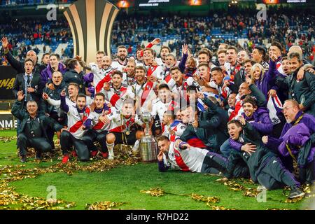 Madrid, Spanien. 10 Dez, 2018. Spieler von River Plate feiert, nachdem Sie das Finale der Copa CONMEBOL Libertadores 2018 Estadio Santiago Bernabeu in Madrid gewann. River Plate gewann den Titel der Copa Libertadores 2018 durch das Schlagen von Boca Juniors. Credit: Manu Reino/SOPA Images/ZUMA Draht/Alamy leben Nachrichten Stockfoto