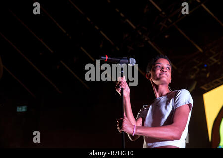 Toronto, Kanada. 09. Dezember 2018. Das Internet Sänger Syd Tha Kyd (Sydney Bennett) führt bei Rebel Nachtclub Credit: topconcertphoto/Alamy leben Nachrichten Stockfoto