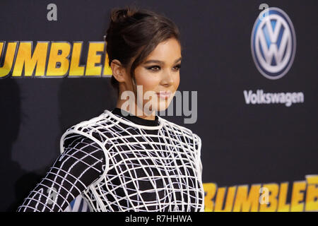Los Angeles, USA. 9. Dez 2018. Hailee Steinfeld bei der Premiere von Paramount Pictures' 'Hummel' an der TCL Chinese Theatre in Hollywood, CA, 9. Dezember 2018 statt. Foto von Joseph Martinez/PictureLux Credit: PictureLux/Hollywood Archiv/Alamy leben Nachrichten Stockfoto