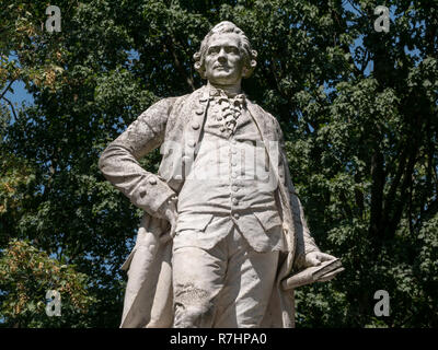 Statue der Lessing Denkmal, Deutsch: Lessing-Denkmal, der Schriftsteller Gotthold Ephraim Lessing Am Tiergarten in Berlin, Deutschland Stockfoto