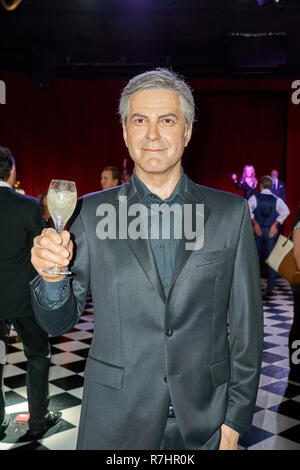 MONTREAL, KANADA - 23. SEPTEMBER 2018: George Clooney, US-amerikanischer Schauspieler, Filmemacher und Geschäftsmann. Wachsfigurenkabinett Musée Grévin in Montreal, Quebec, Kanada Stockfoto