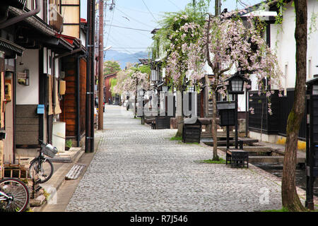 Furukawa Dorf Hida, Präfektur Gifu, Japan. Berühmte Altstadt mit Wasserkanäle. Stockfoto