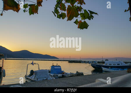 Blick auf das Meer von der Altstadt von Kavala, Mazedonien, Griechenland Stockfoto