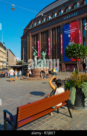 Sepän Aukio Kolmen, drei Smiths Square, Aleksanterinkatu, Helsinki, Finnland Stockfoto