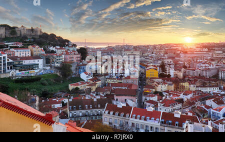 Lissabon Altstadt bei Sonnenuntergang, Portugal Stockfoto