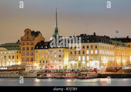 Malerische Altstadt (Gamla Stan) Architektur Pier in Stockholm, Schweden Stockfoto